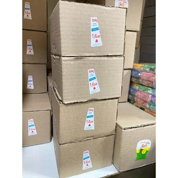 Nước tẩy sơn móng tay 12 chai vuông/hộp - Ảnh 3
