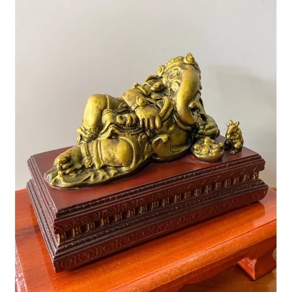 Tượng Phật Ganesha Phong Thái “Nằm Thư Giãn” – Màu Vàng Tài Lộc – Đế Gỗ Tự Nhiên - Ảnh 6