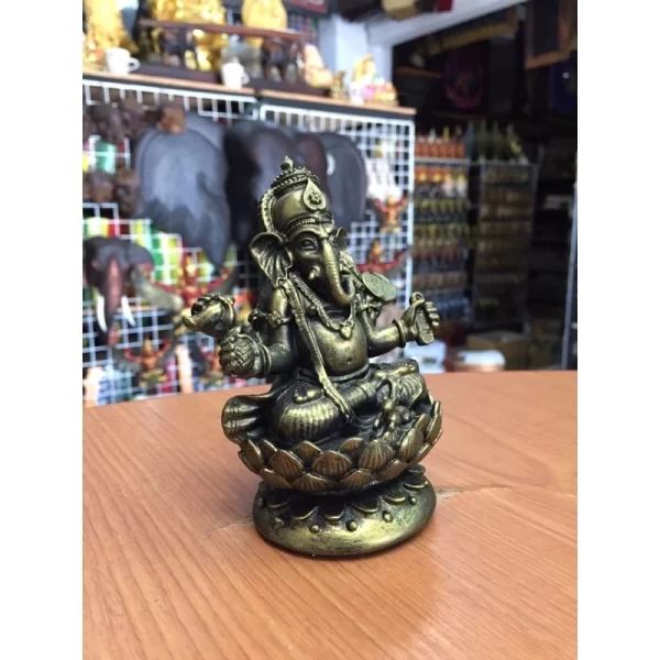 Tượng thần Ganesha 4 tay – Dáng giải trừ chướng ngại – Ngự trên đài sen - Ảnh 2