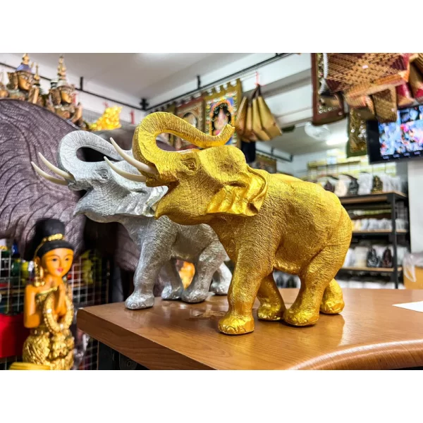 Tượng voi phong thủy – Chất liệu resin – Màu vàng & bạc – Kích thước lớn 10×26×21.5 cm