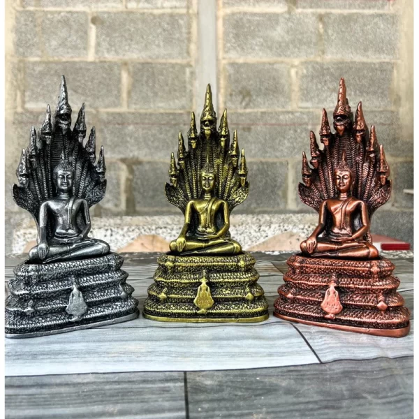 Tượng Phật Phong Thái Naga – Phật Ngồi Dưới Tán Rắn – Màu 3 Gươm Cổ – Cao 22 cm
