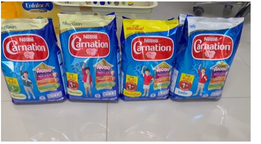 Sữa Carnation Formula 1+ và 3+ vị caramel, 1400g, không đường, vị vani và mật ong/túi. 1400g