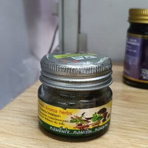  Hũ hít thảo dược Khun Prema (hoặc Seven Aroma Herbs, Dầu hít thảo mộc Thái Lan) của Thái Lan
