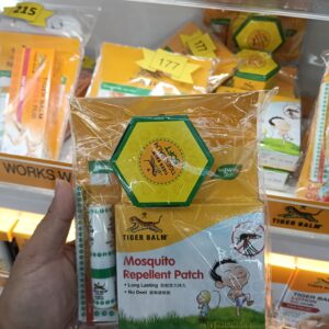 Miếng dán chống muỗi Tiger Balm (Tiger Balm Mosquito Repellent Patch) tặng kèm hít mũi