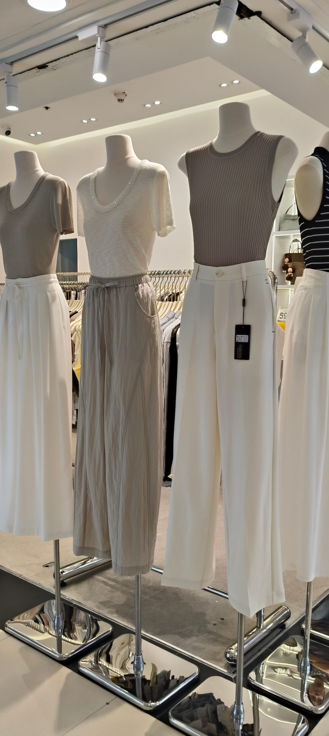 Chic Boutique - Ảnh 4